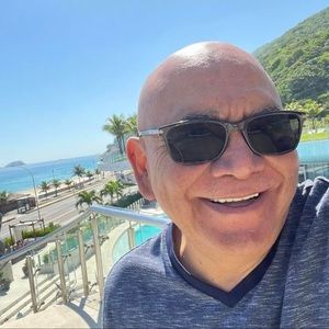 Meet your Posher, Felix